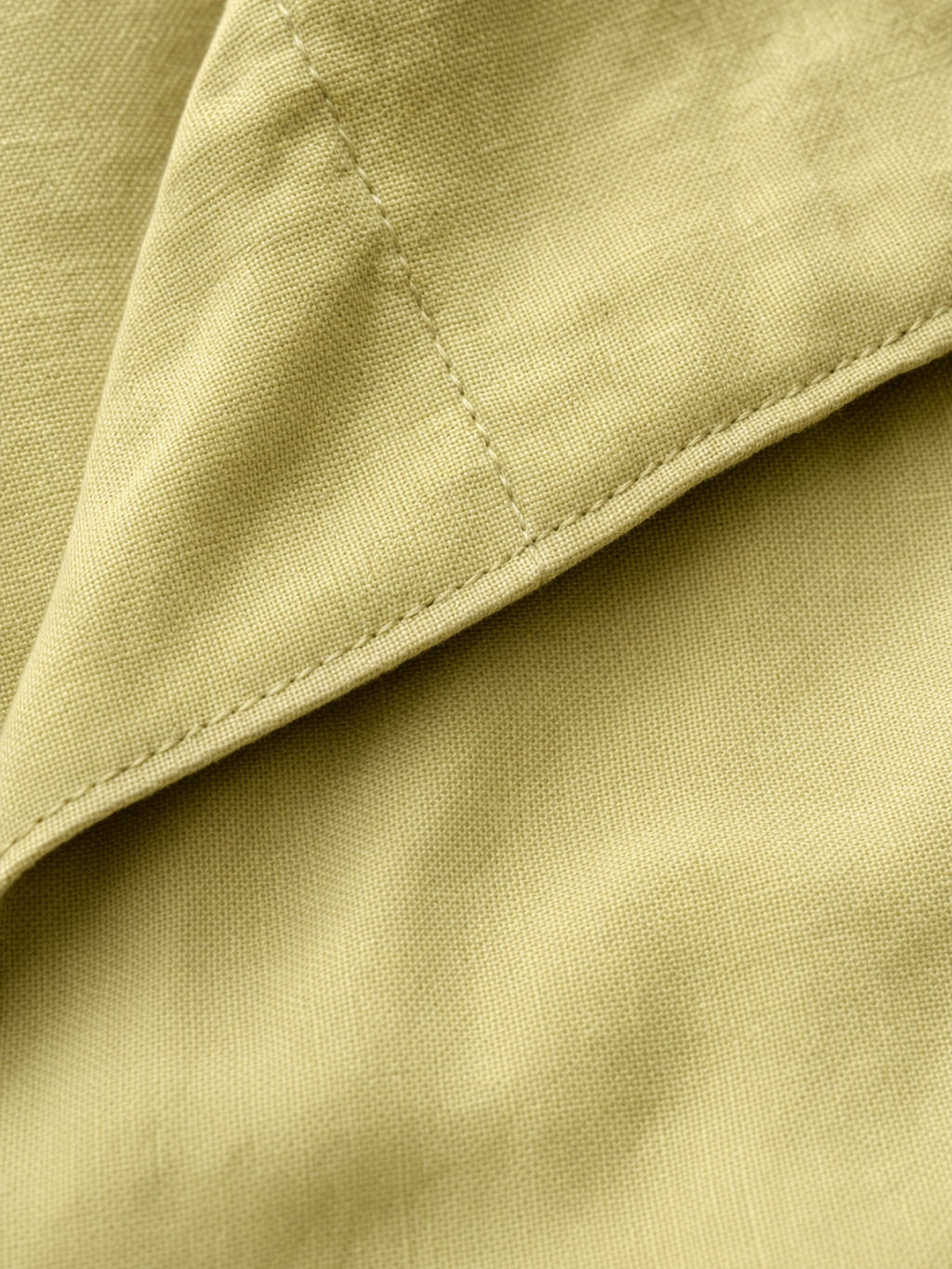 Brushed Cotton Shirt – Dune Olive – close-up detail
