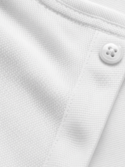 Rothmere Classic Henley T-Shirt - Cloud – close-up detail