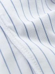 Classic Oxford Stripe Shirt – Mist Blue – close-up detail