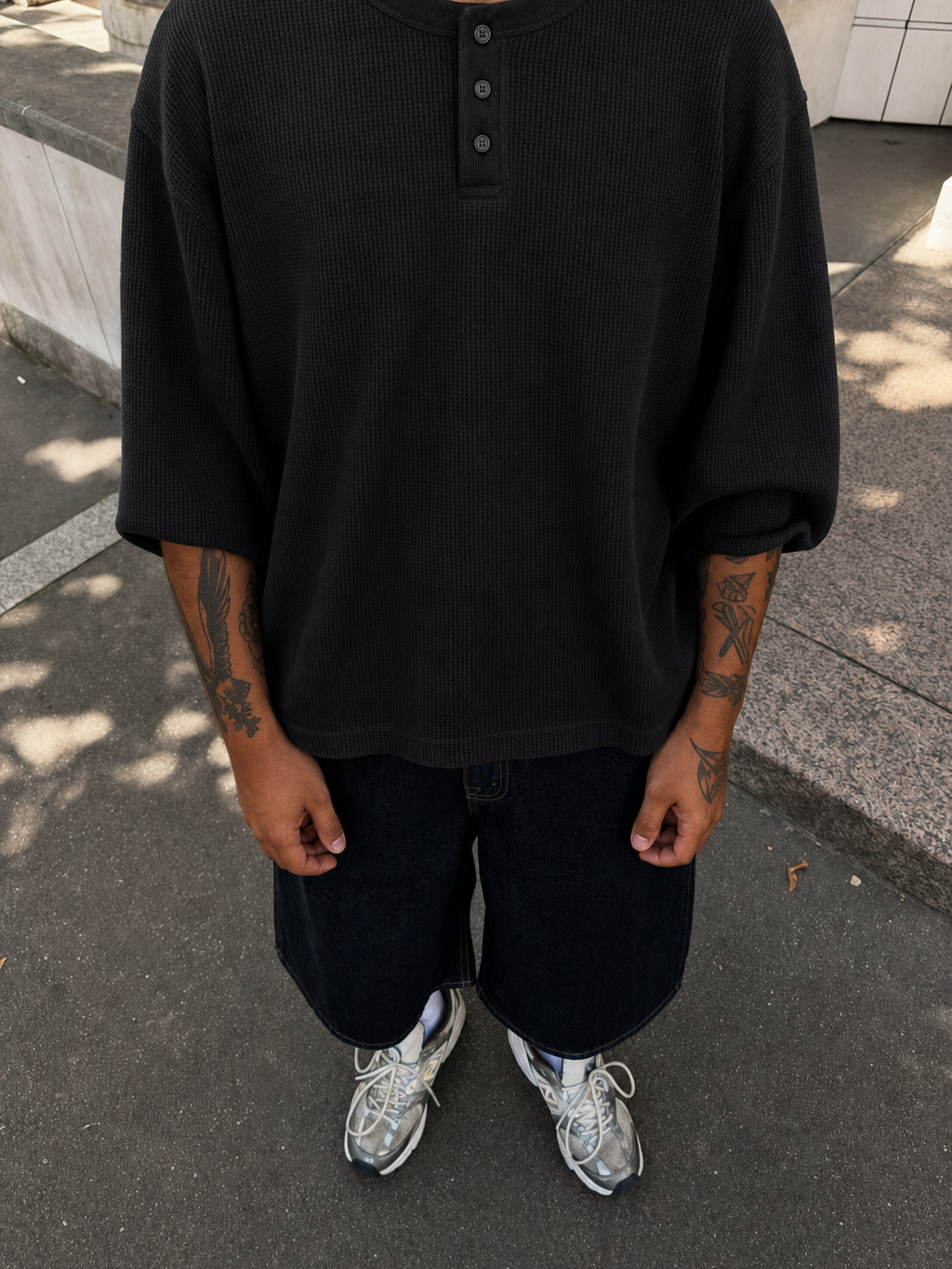 Reserve Waffle Henley - Obsidian Black – model front