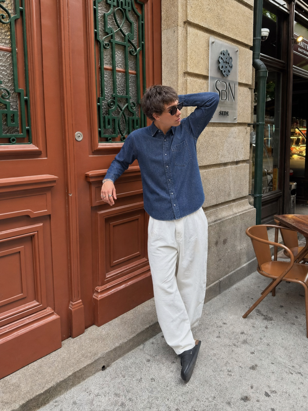 Marlow Denim Shirt – Light Indigo – model front