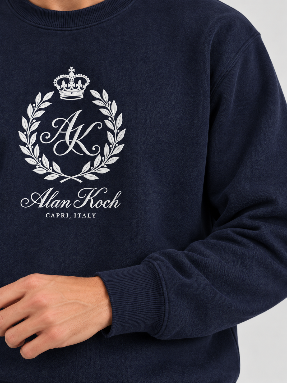 Royal Emblem Crewneck Sweatshirt – Midnight Navy