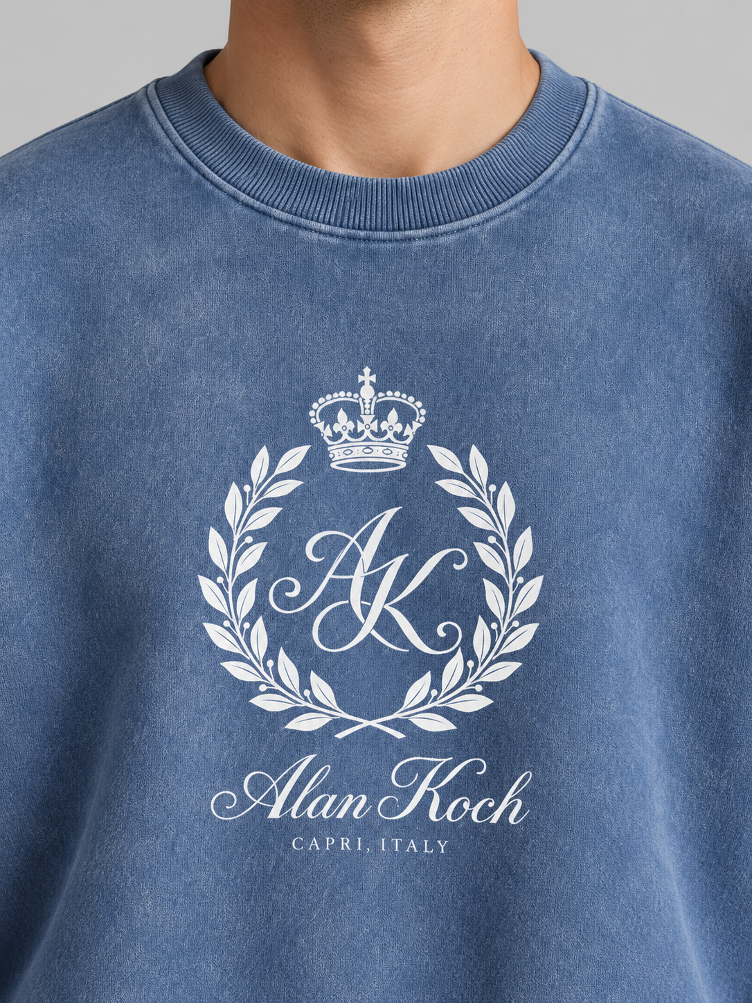 Royal Emblem Crewneck Sweatshirt – Vintage Washed Blue