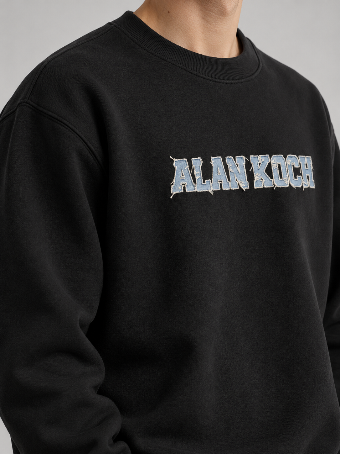 Signature Archive Crewneck Sweatshirt – Jet Black