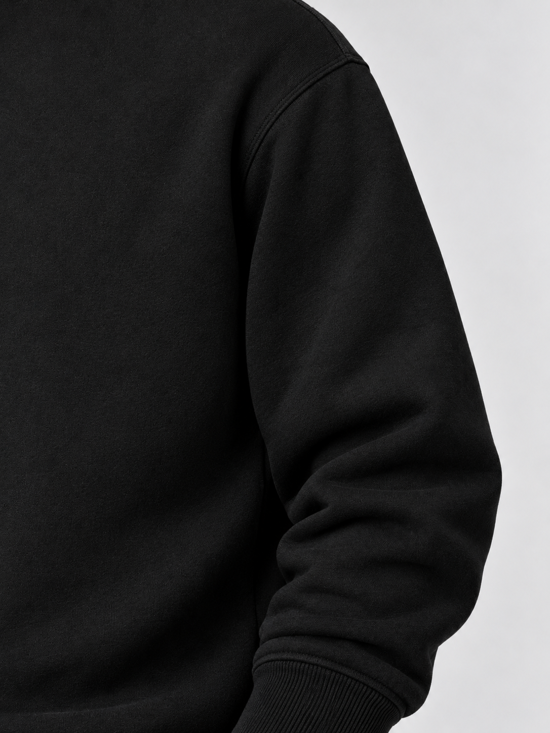 Signature Heritage Quarter-Zip Sweatshirt – Jet Black