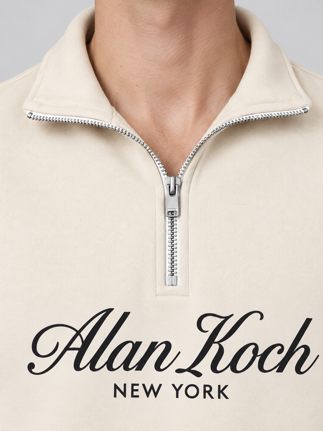 Signature Heritage Quarter-Zip Sweatshirt – Soft Ivory