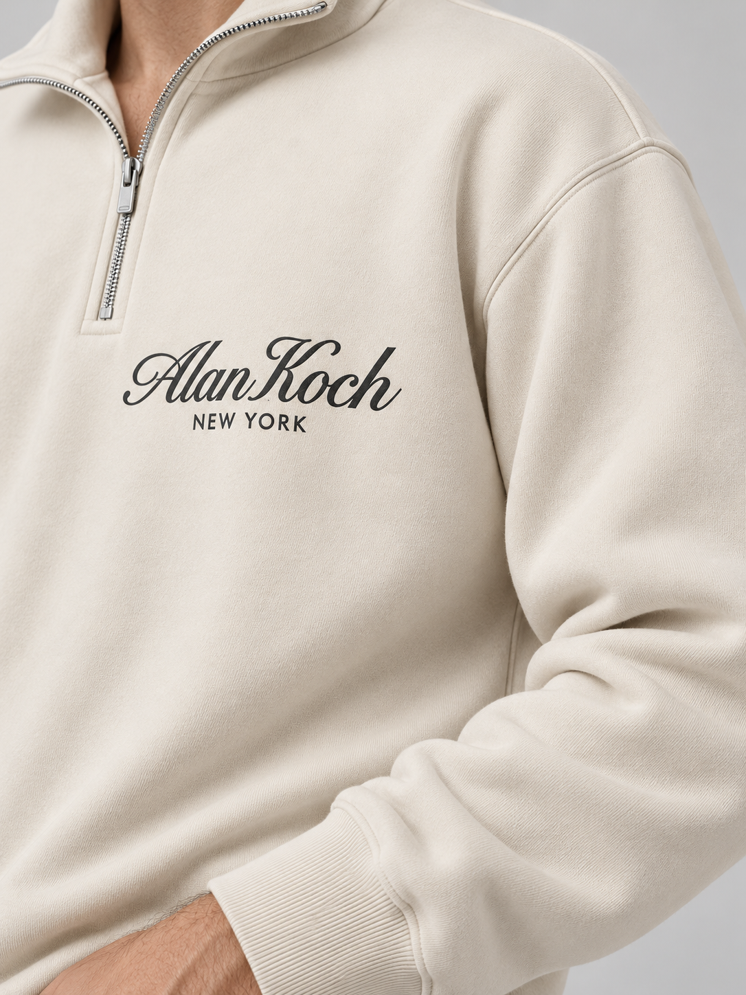 Signature Heritage Quarter-Zip Sweatshirt – Soft Ivory