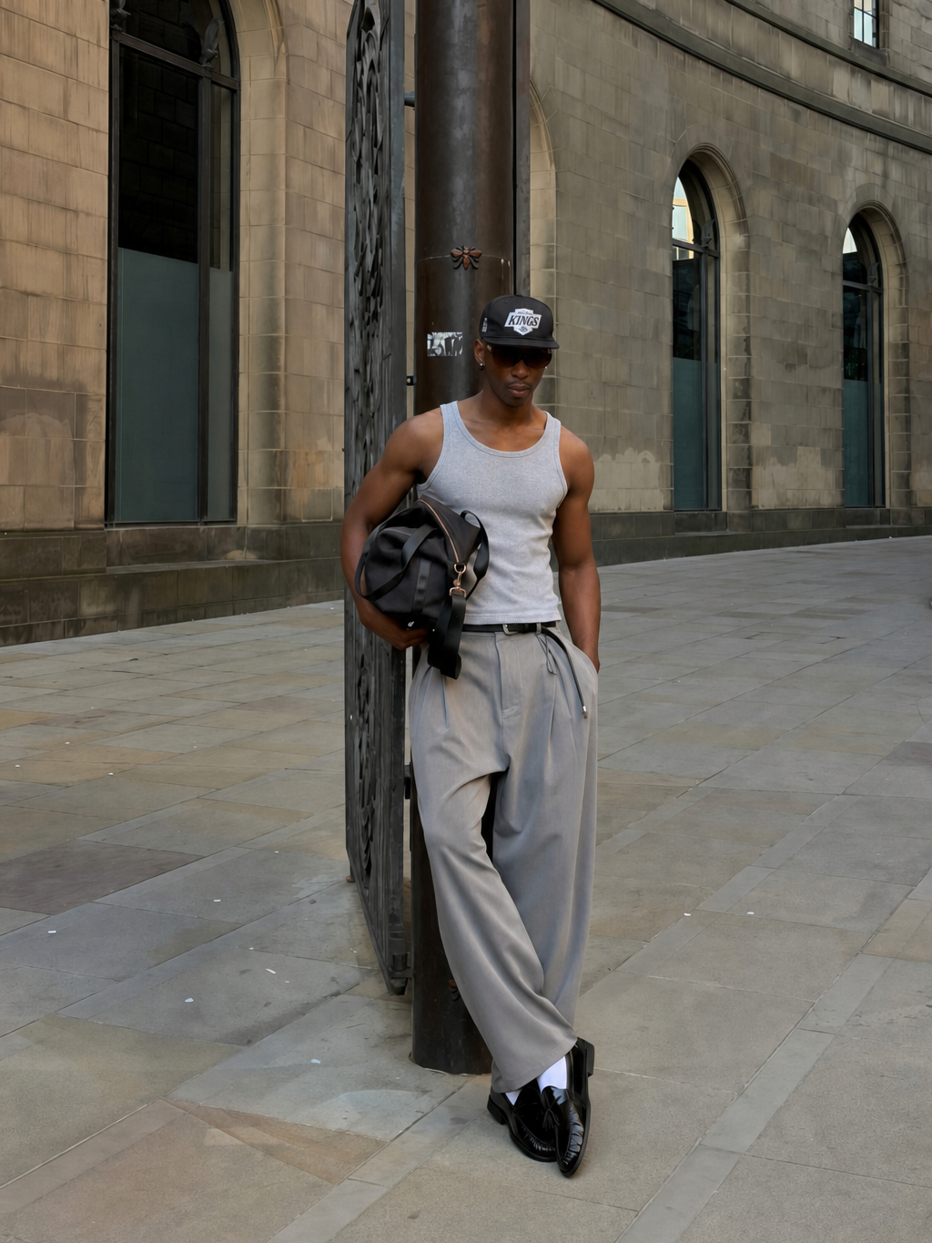 Essential Sculpt Fit Vest - Grey – model front