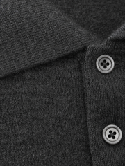 Meridian AirTouch Polo – Charcoal – close-up detail