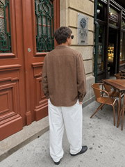 Tailored Open Collar Linen Shirt – Chestnut – model back