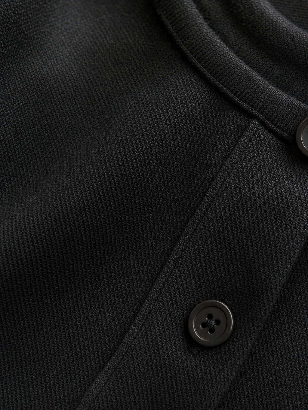 Rothmere Classic Henley T-Shirt - Noir – close-up detail